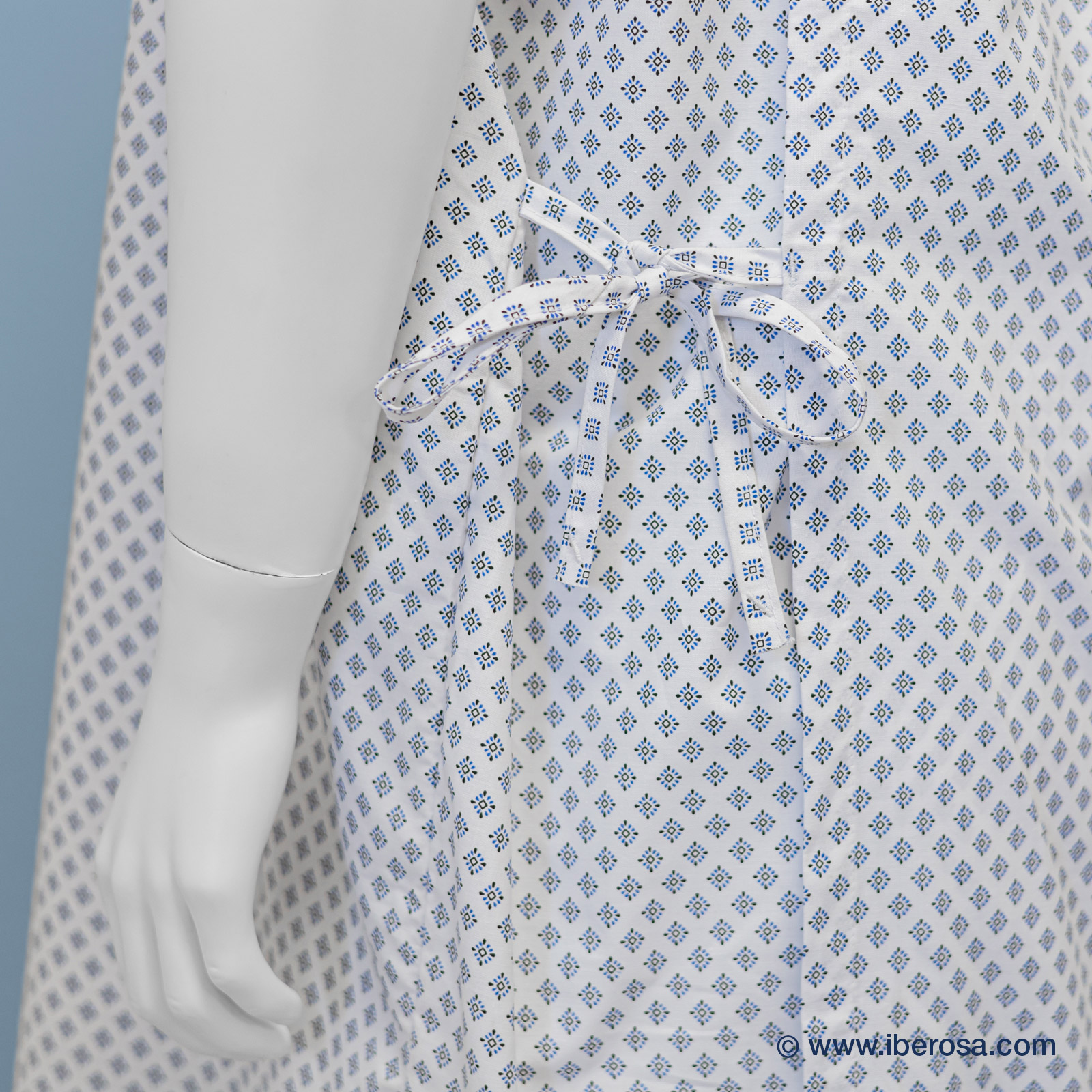 Bata Paciente 4 ttatextil sanitario bata paciente lazo